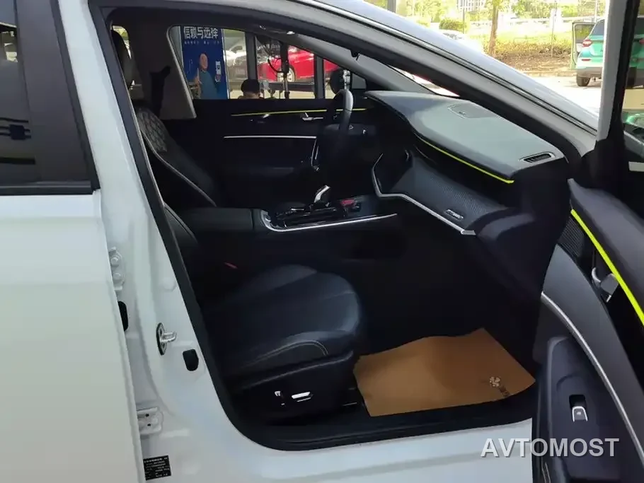 Dongfeng Aeolus Yixuan MAX 2021 Super Dad Hybrid Edition — фото 8