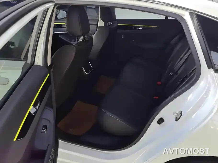 Dongfeng Aeolus Yixuan MAX 2021 Super Dad Hybrid Edition — фото 10