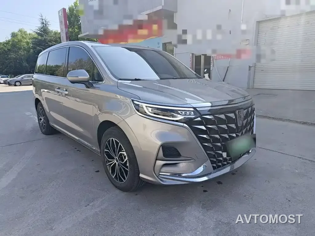 Roewe iMAX8 EV 2025 1.5T DMH Land Luxury Edition — фото 3