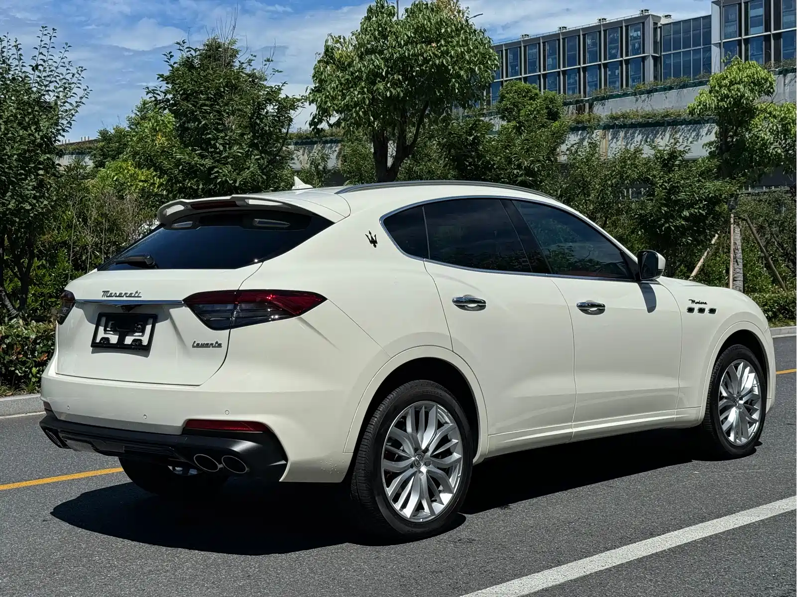 Maserati Levante 2022 3.0T Modena — фото 15