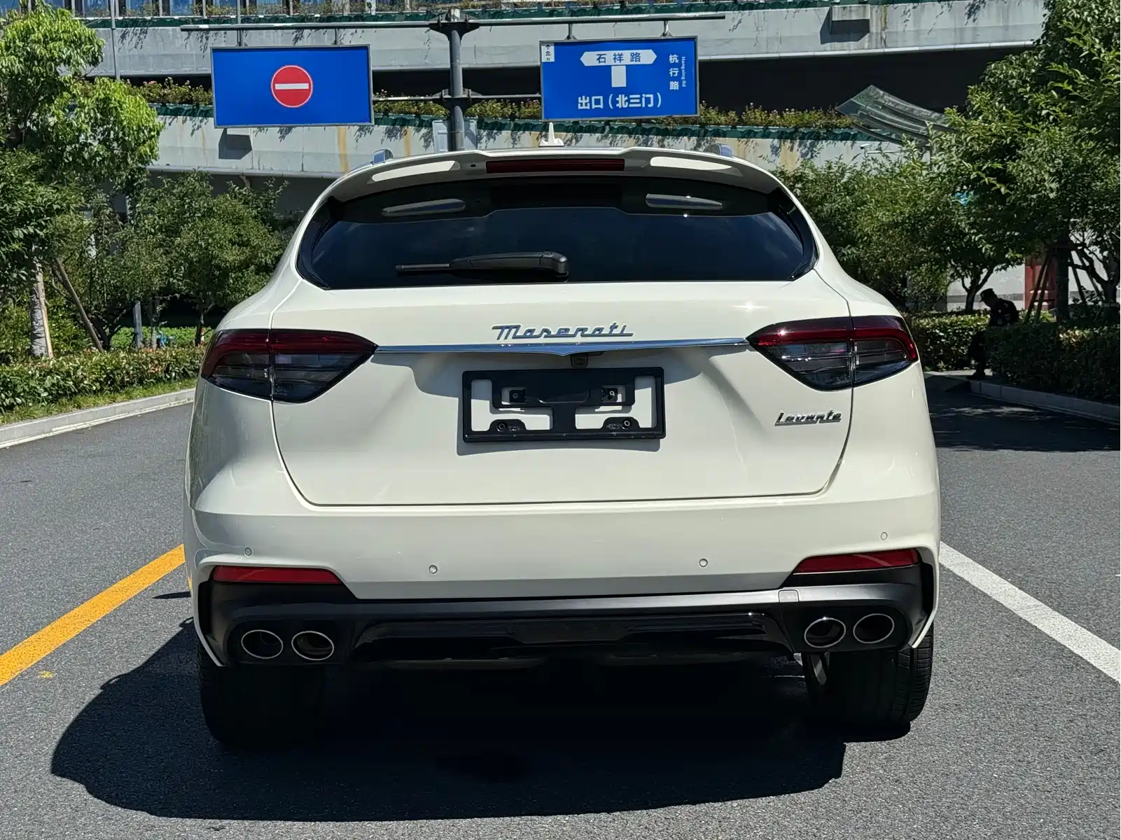 Maserati Levante 2022 3.0T Modena — фото 16