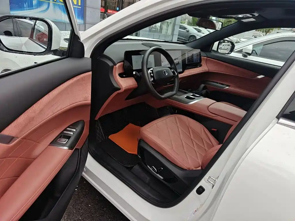 Changan CS75 PLUS 2025 4th Gen UItra 2.0T New Blue Whale Smart Power Type — фото 16