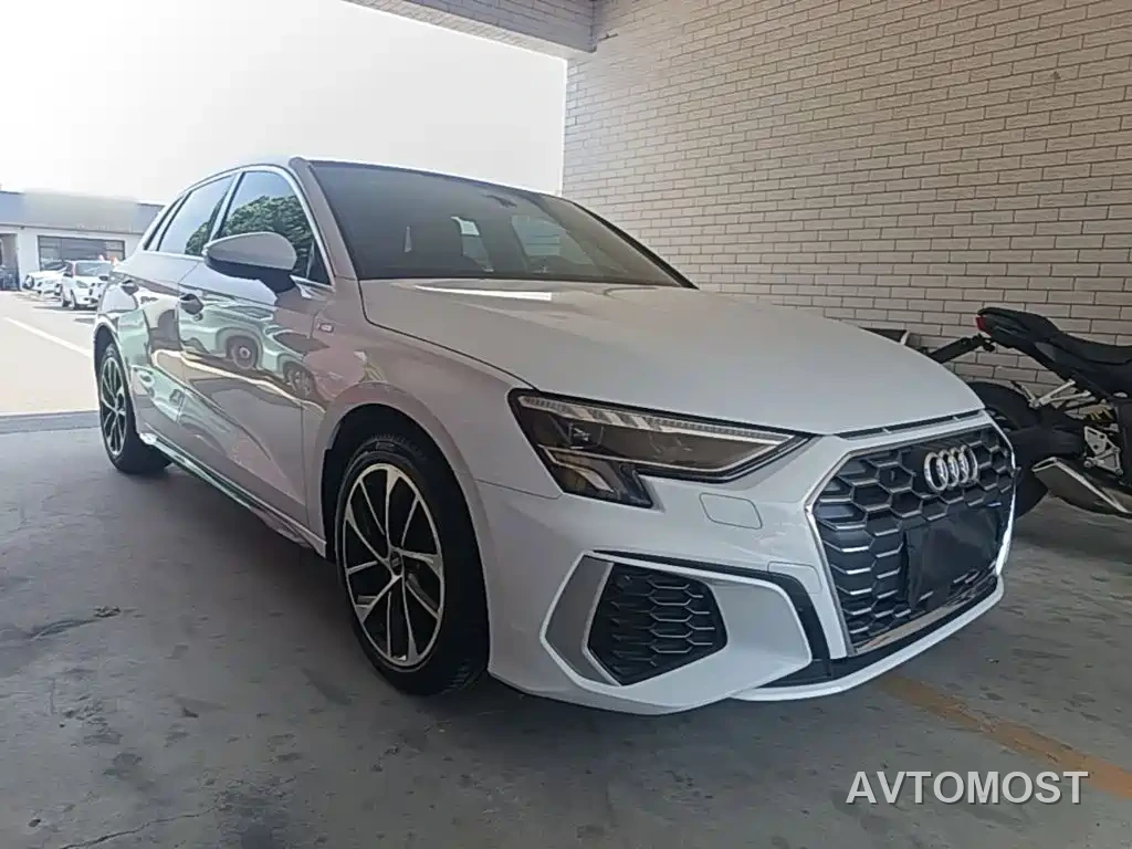 Audi A3 2022 Sportback 35 TFSI Progressive Sport — фото 4