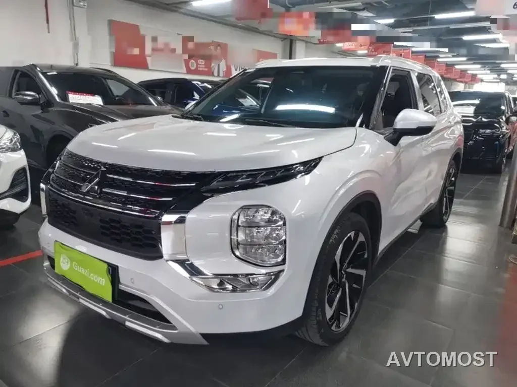 Mitsubishi Outlander 2023 1.5T CVT 4WD Excellence Edition 5-seater — фото 1