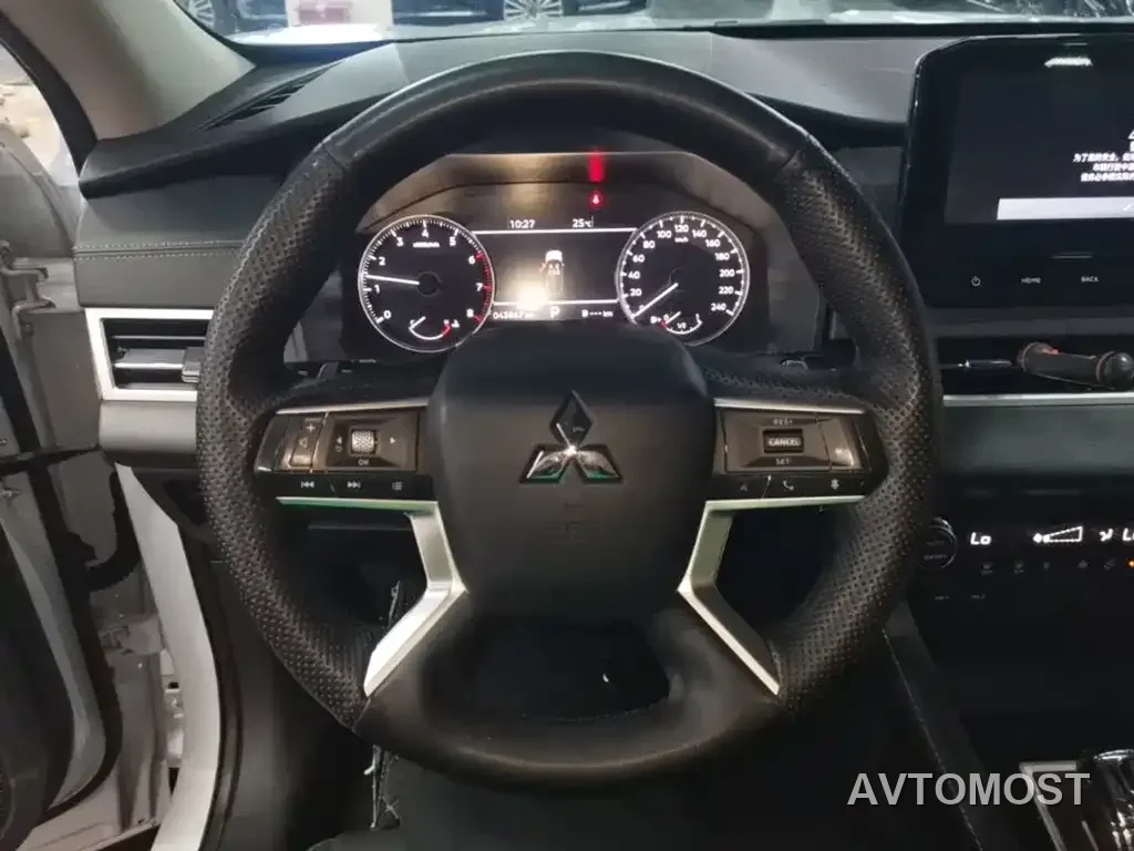 Mitsubishi Outlander 2023 1.5T CVT 4WD Excellence Edition 5-seater — фото 10