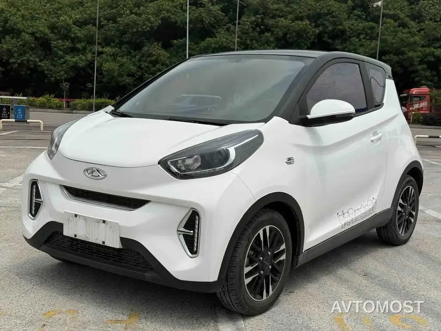 QQ New Energy Little Ant 2022 Facelift Sweet Edition Half Sugar LFP 30.7kWh 30kW 301km
