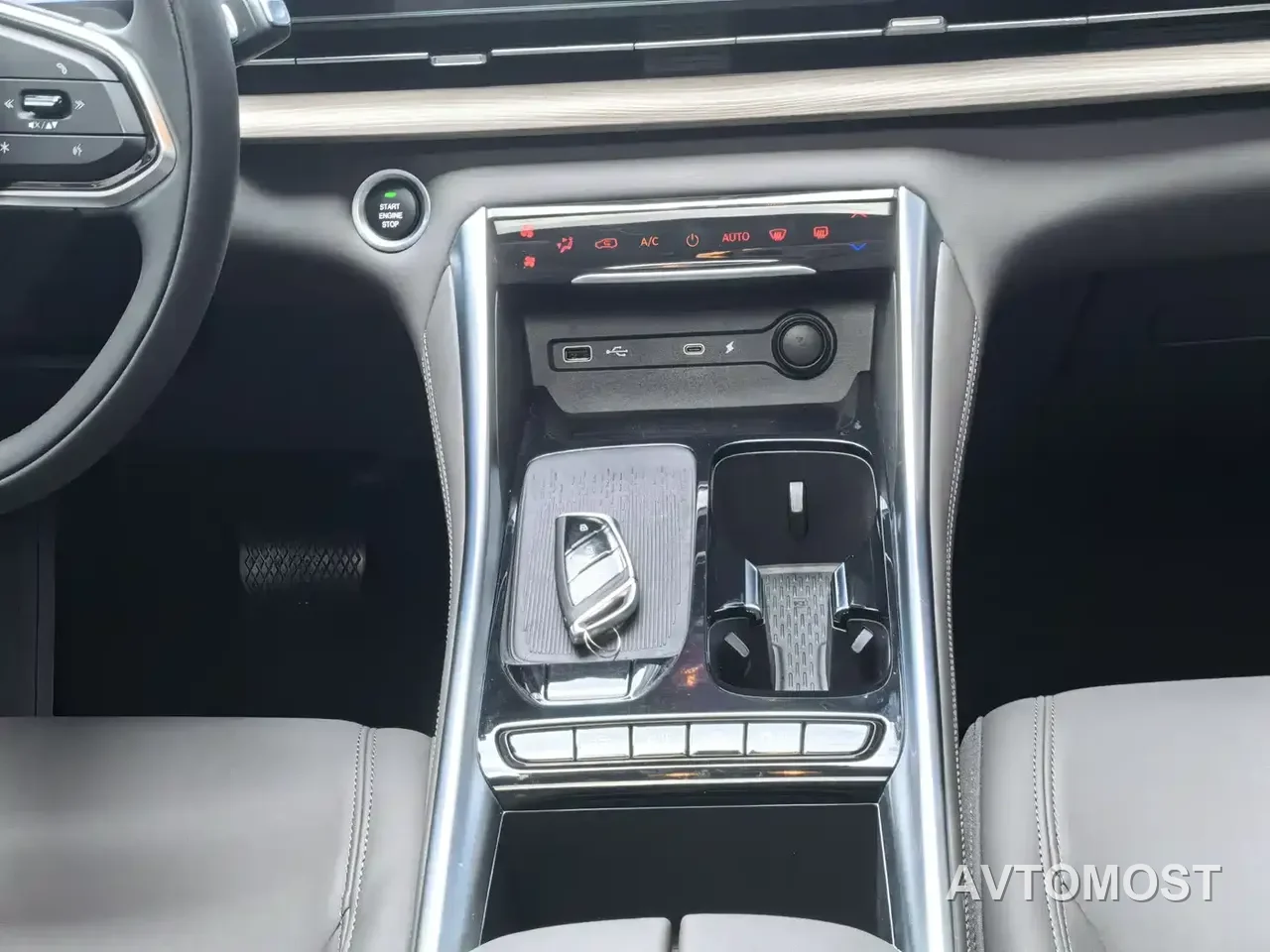 SAIC Maxus G50 PHEV 2025 Pilot Edition — фото 17