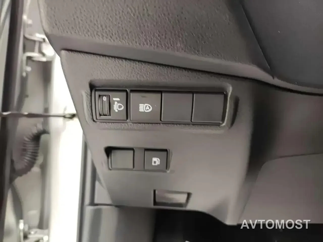 Toyota Frontlander 2023 2.0L Smart Hybrid Dual Engine Luxury Edition — фото 21
