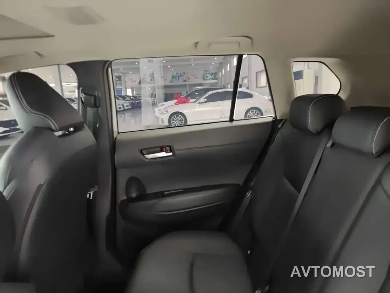 Toyota Frontlander 2023 2.0L Smart Hybrid Dual Engine Luxury Edition — фото 22