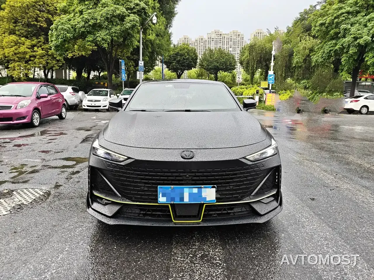 Changan UNI-V 2022 1.5T Sport Edition — фото 2