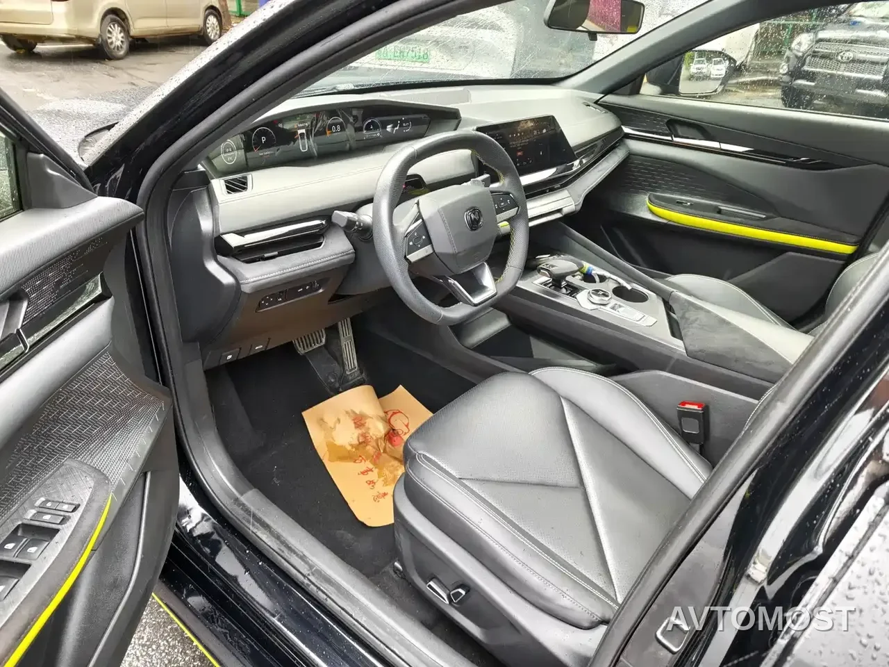 Changan UNI-V 2022 1.5T Sport Edition — фото 4