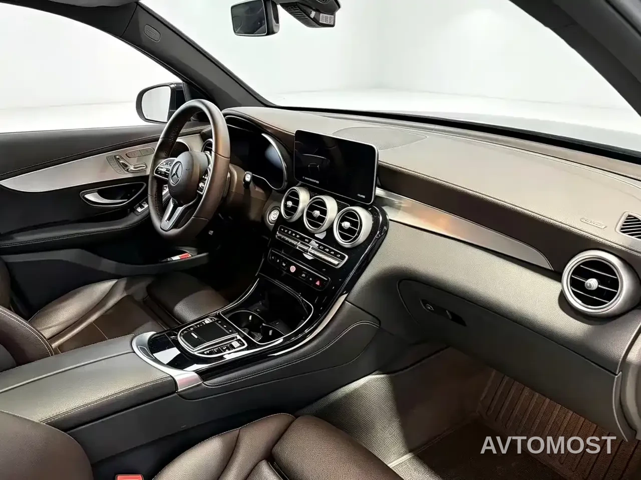 Mercedes-Benz GLC 2022 Facelift II GLC 260 L 4MATIC Sport Model — фото 8