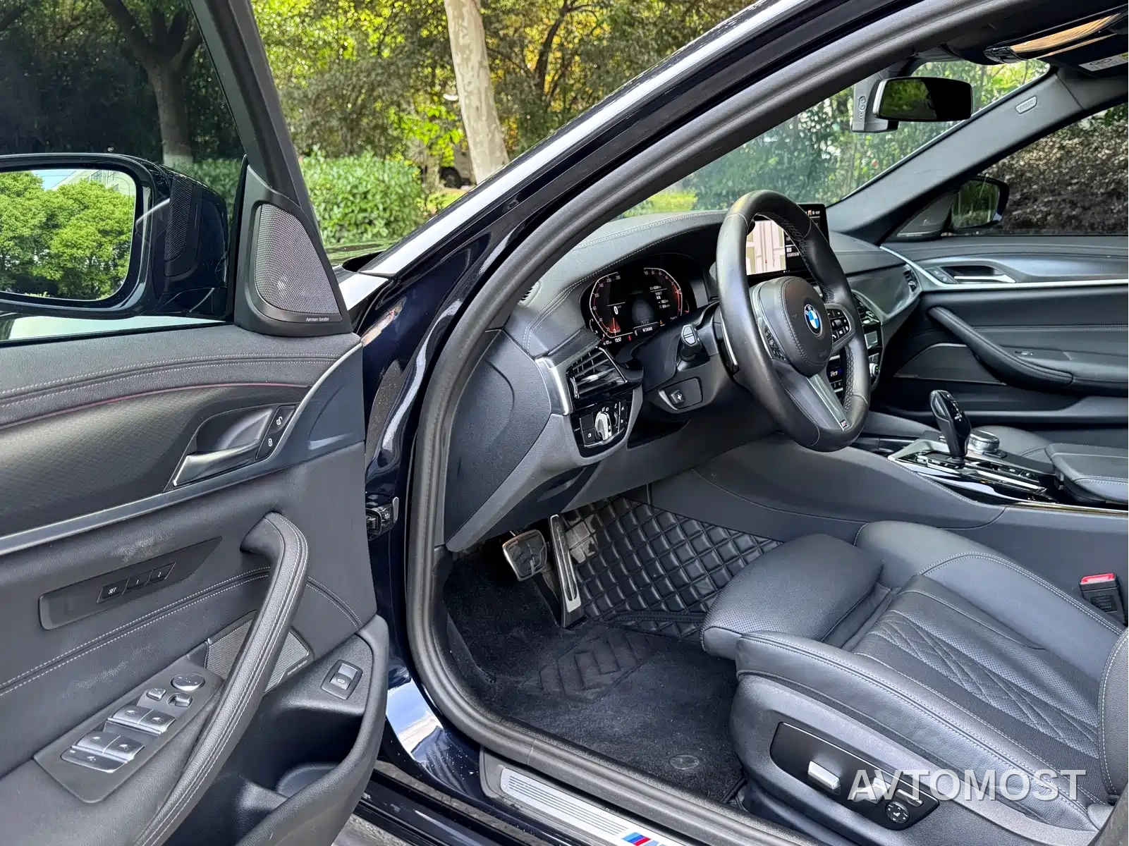 BMW 5 Series (Import) 2022 Model Second Facelift 530i M Sport Package — фото 8