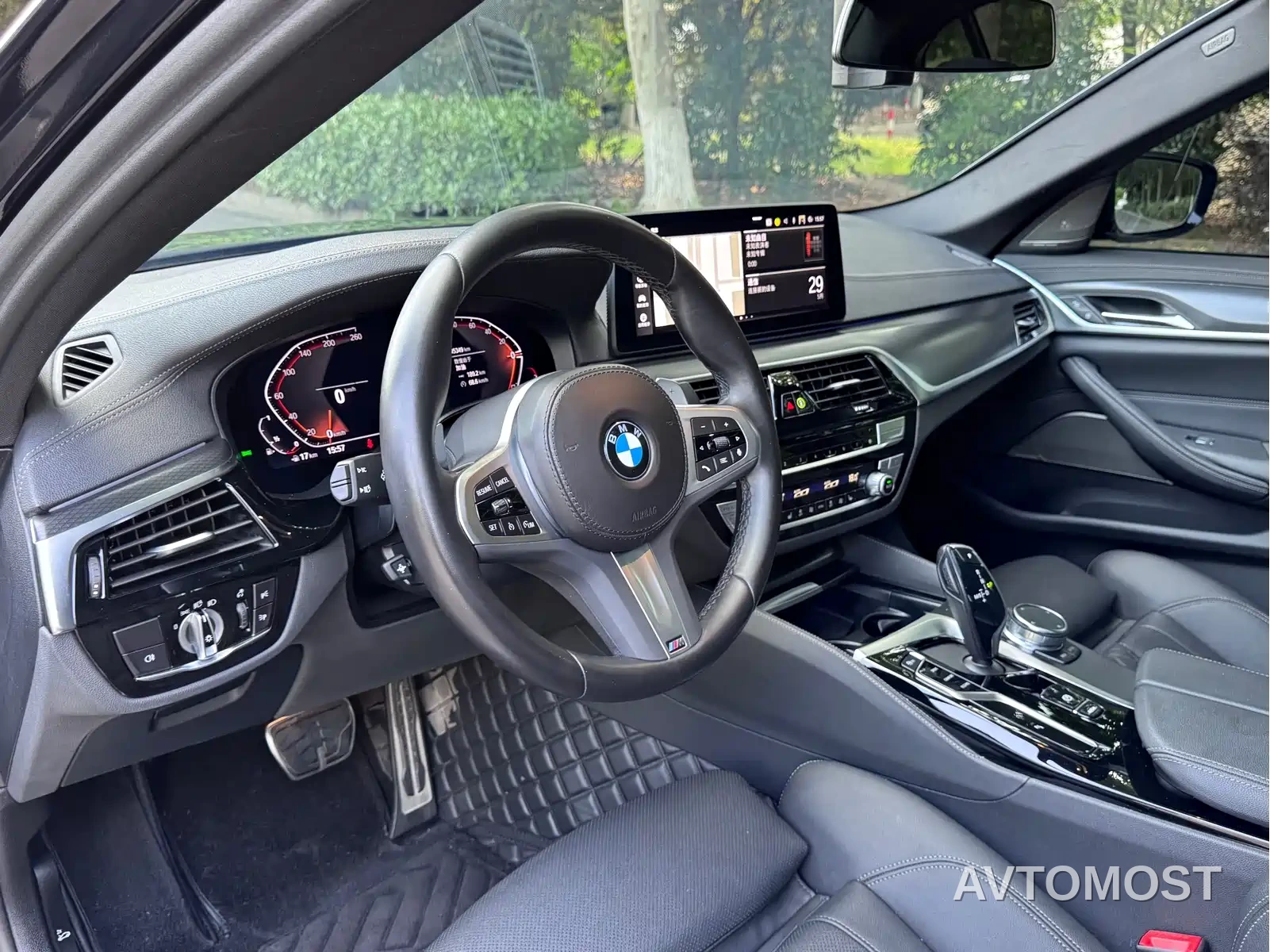 BMW 5 Series (Import) 2022 Model Second Facelift 530i M Sport Package — фото 9