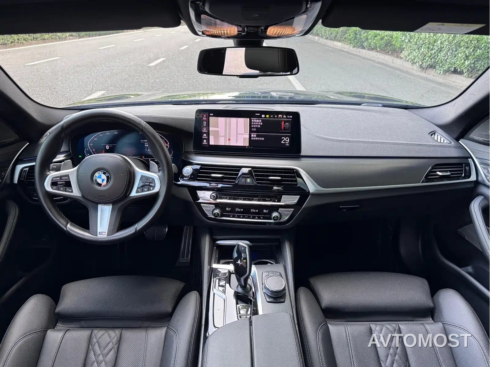 BMW 5 Series (Import) 2022 Model Second Facelift 530i M Sport Package — фото 12