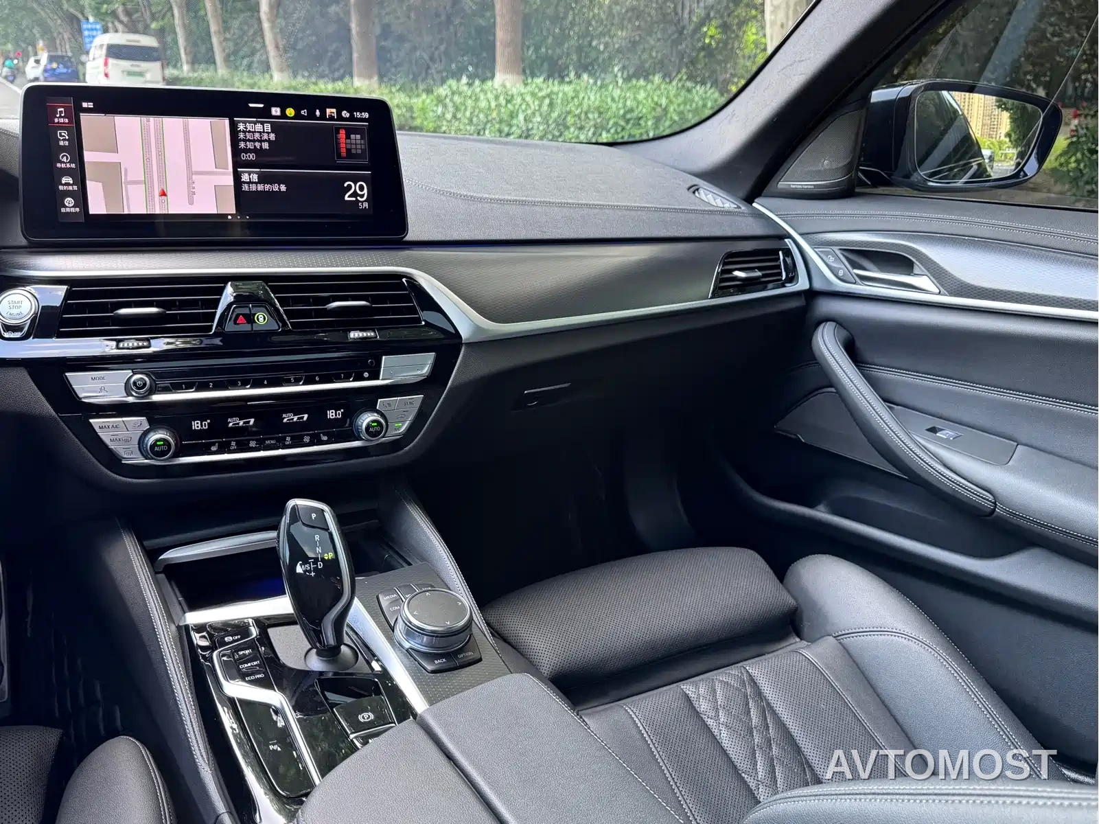BMW 5 Series (Import) 2022 Model Second Facelift 530i M Sport Package — фото 15