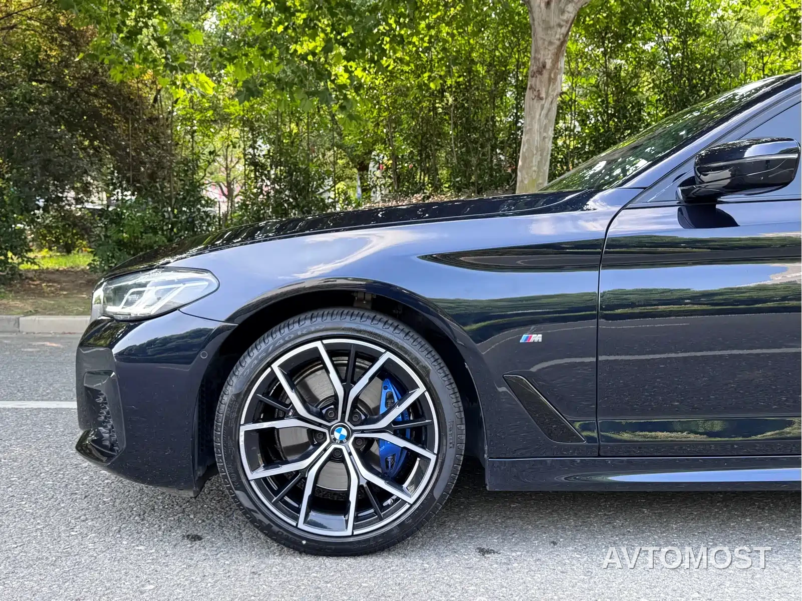 BMW 5 Series (Import) 2022 Model Second Facelift 530i M Sport Package — фото 21