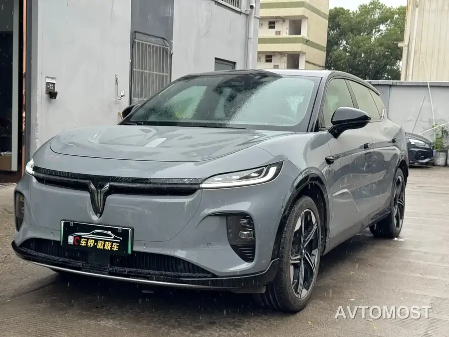 Voyah Zhiyin 2024 Long Range Super Charging Edition
