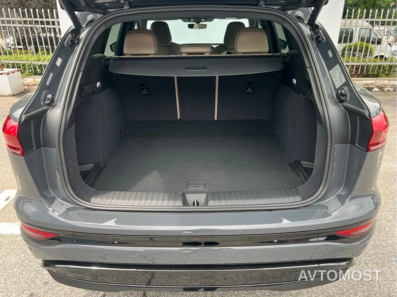 Audi Q6L e-tron 2025 Model Pioneer Edition — фото 7