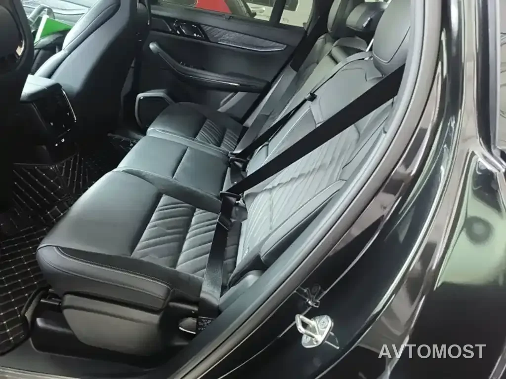 Lynk & Co 09 EM-P 2021 2.0T PHEV Halo 7-Seater — фото 12