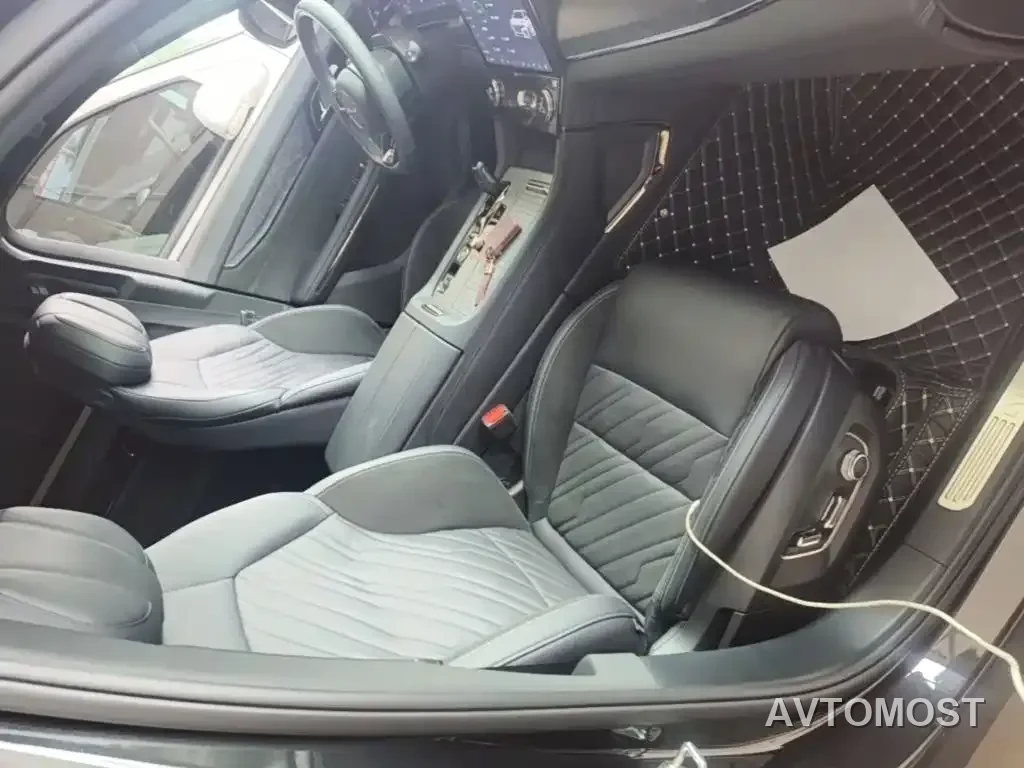 Lynk & Co 09 EM-P 2021 2.0T PHEV Halo 7-Seater — фото 20