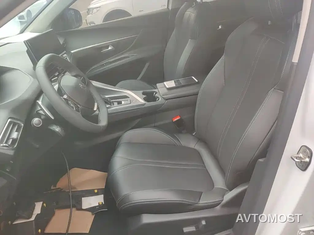 Peugeot 5008 2021 400THP 7-seater Performance Edition — фото 14