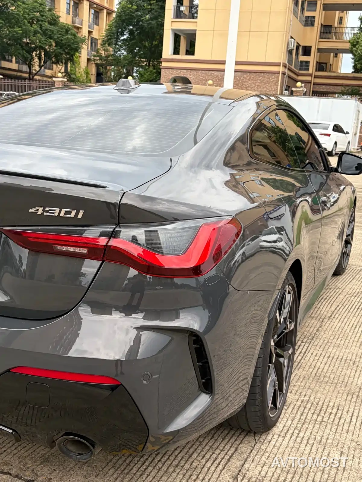 BMW 4 Series 2024 430i M Sport Shadow Edition — фото 12