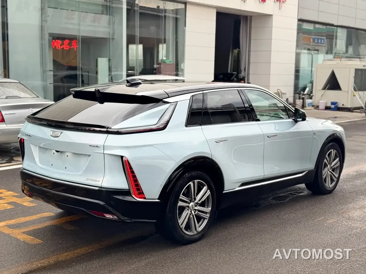 Cadillac IQ Rui Ge 2022 RWD Long Range Luxury Edition — фото 4