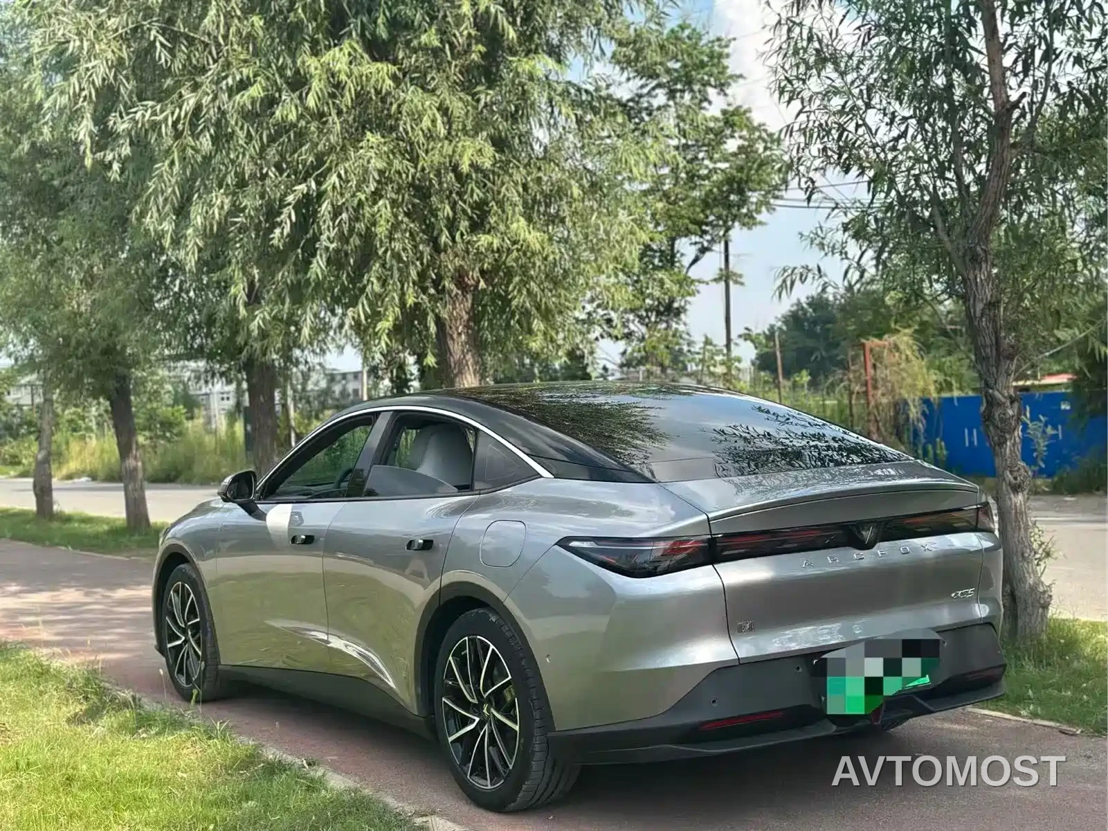 Arcfox Alpha S5 2025 Model 560MAX 185kW — фото 7