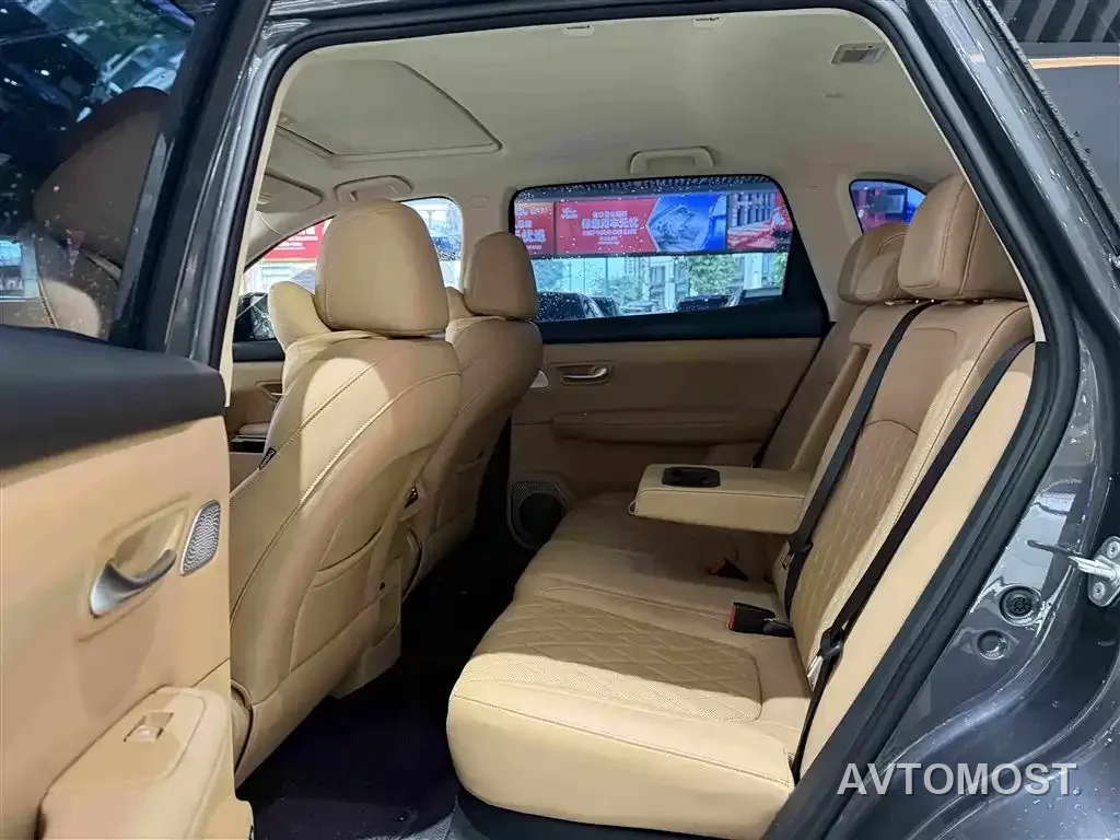 Landian E5 PLUS 2026 Model 165km Long Range First Enjoy Edition Max 5-seater — фото 9