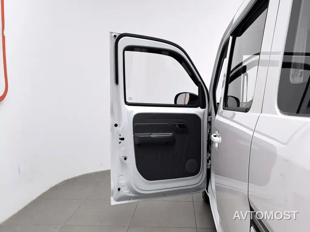 Wuling Zhiguang NEV 2025 Standard Version — фото 7