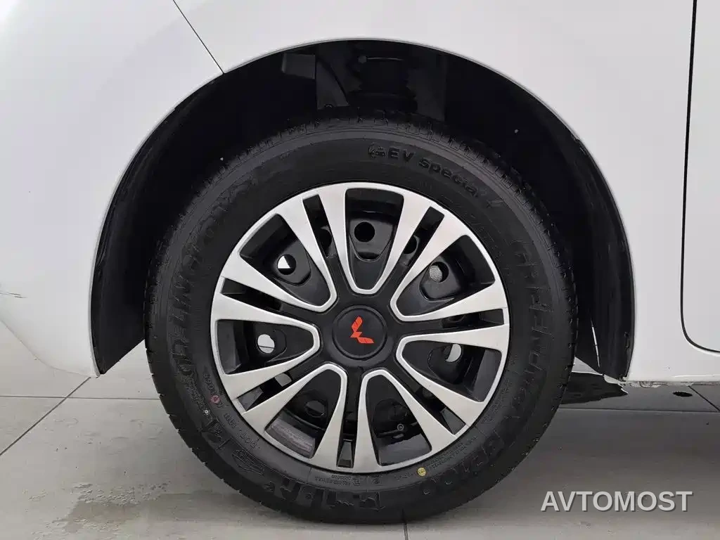Wuling Zhiguang NEV 2025 Standard Version — фото 14