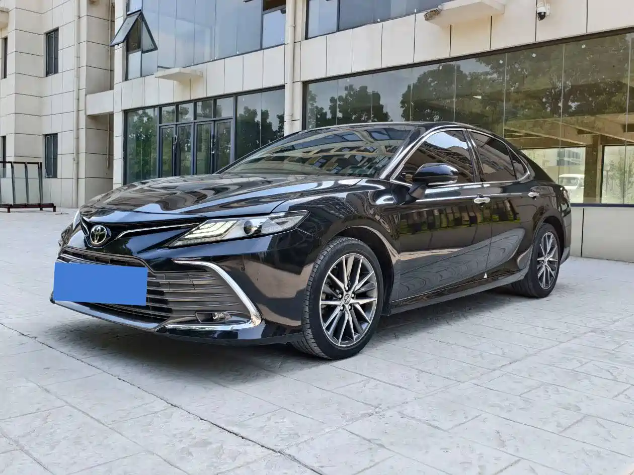 Toyota Camry 2021 2.5G Luxury Edition