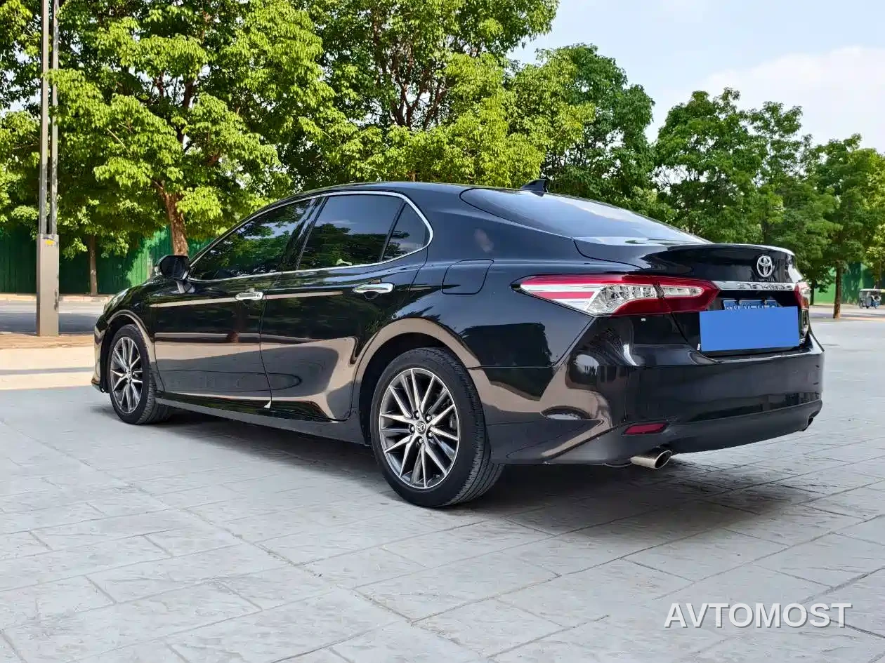 Toyota Camry 2021 2.5G Luxury Edition — фото 4