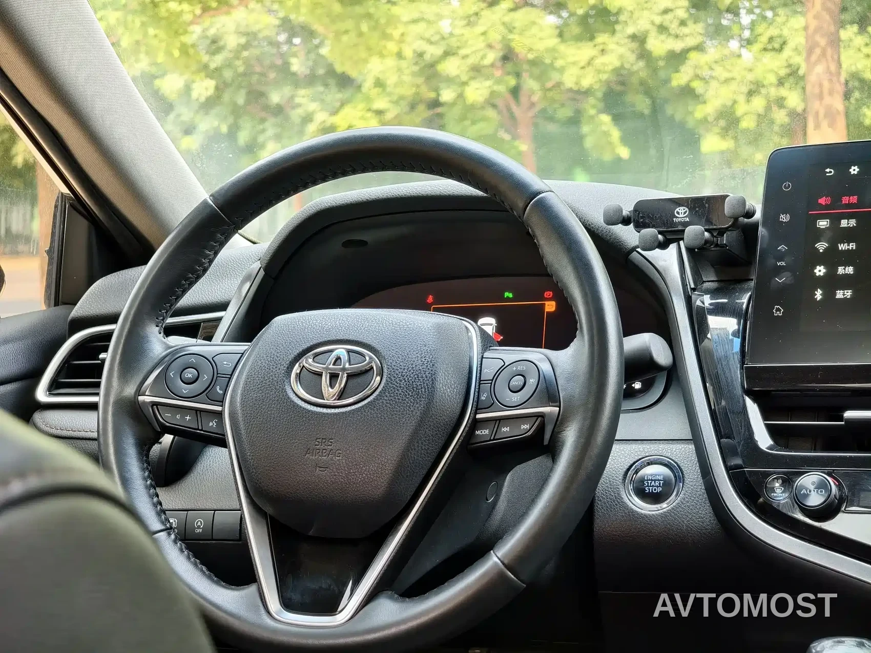 Toyota Camry 2021 2.5G Luxury Edition — фото 12