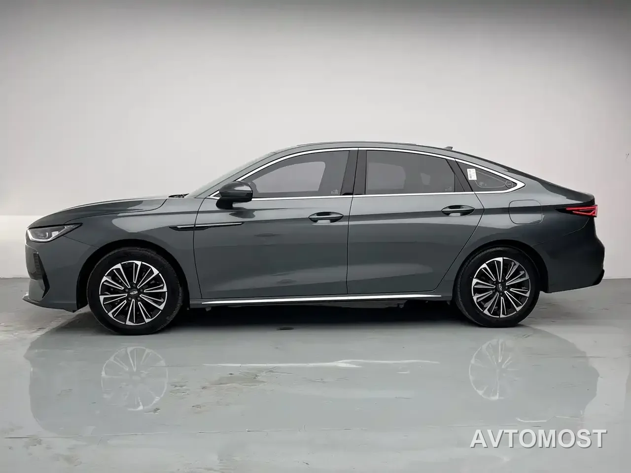 Chery Fengyun A8L 2025 1.5TGDI 145km Comfort — фото 10