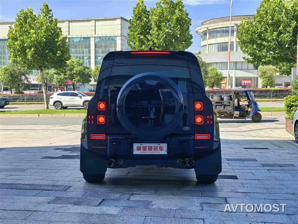 Land Rover Defender 2023 Facelift 110 3.0T P400 X-DYNAMIC HSE — фото 8