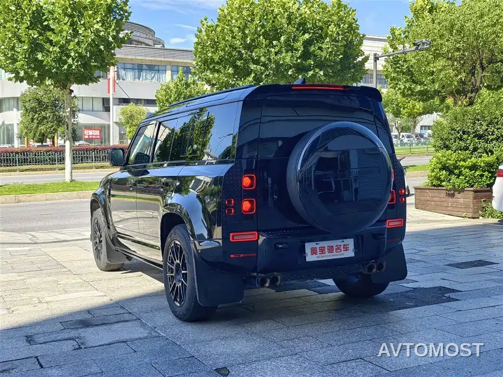 Land Rover Defender 2023 Facelift 110 3.0T P400 X-DYNAMIC HSE — фото 9