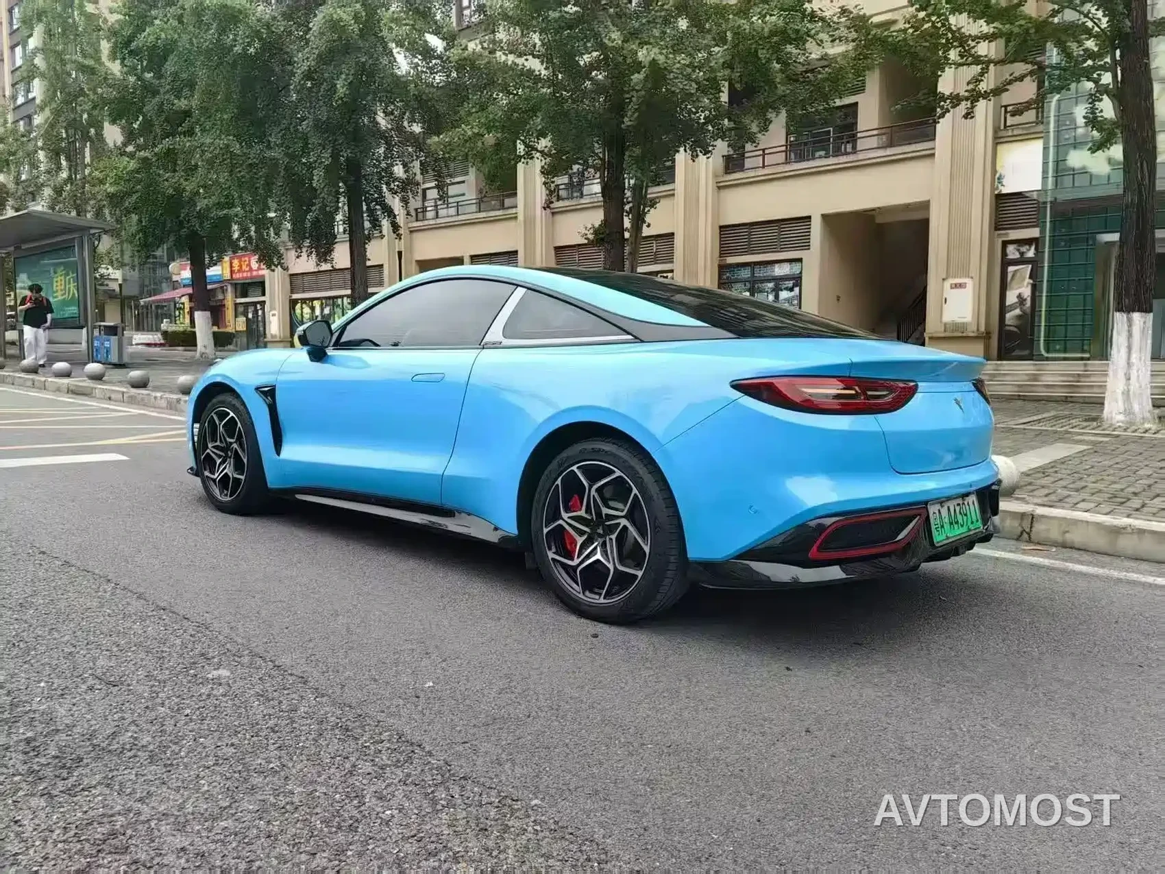 Nezha GT 2023 580 AWD Sport Edition — фото 6