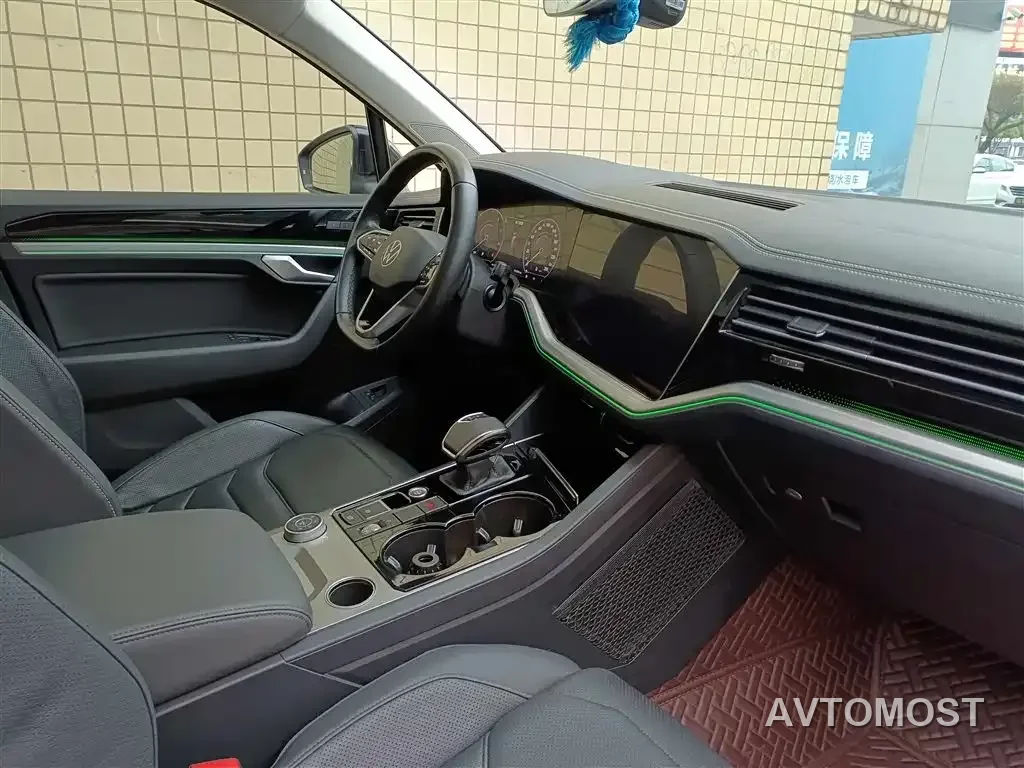 Volkswagen Touareg New Energy 2021 eHybrid — фото 9