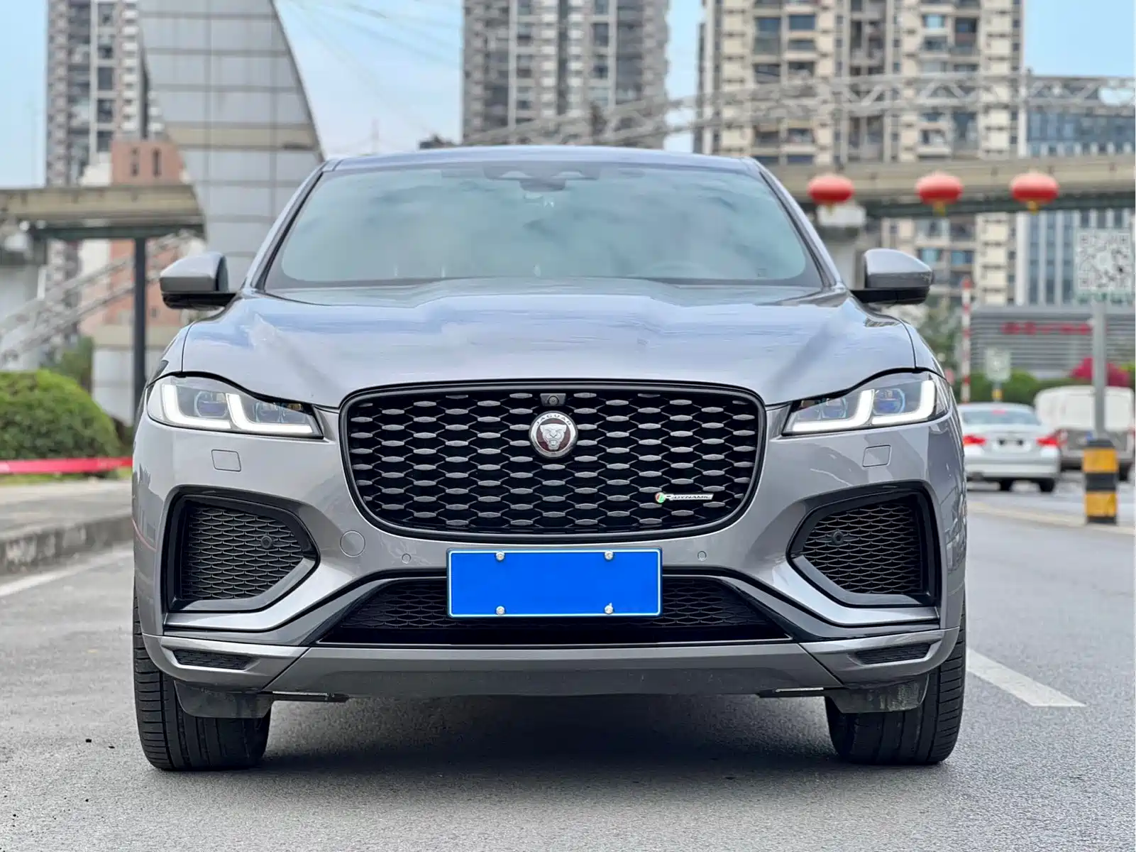 Jaguar F-PACE 2021 340PS R-Dynamic SE — фото 2