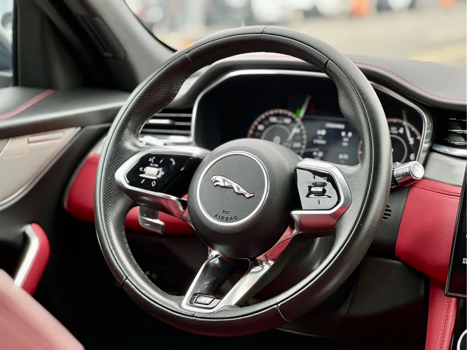 Jaguar F-PACE 2021 340PS R-Dynamic SE — фото 11