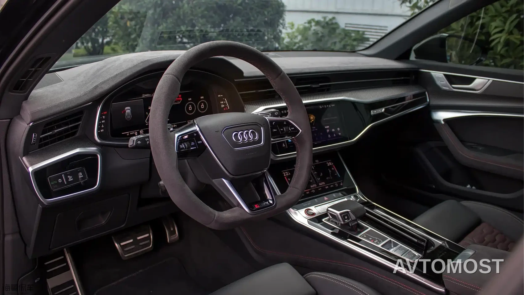 Audi RS 6 2025 RS 6 Avant GT — фото 8