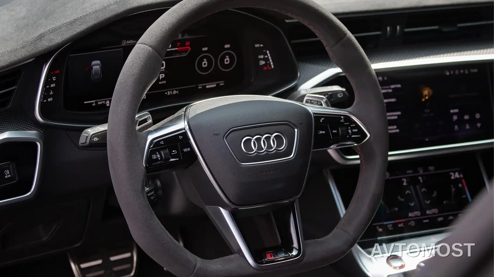 Audi RS 6 2025 RS 6 Avant GT — фото 9