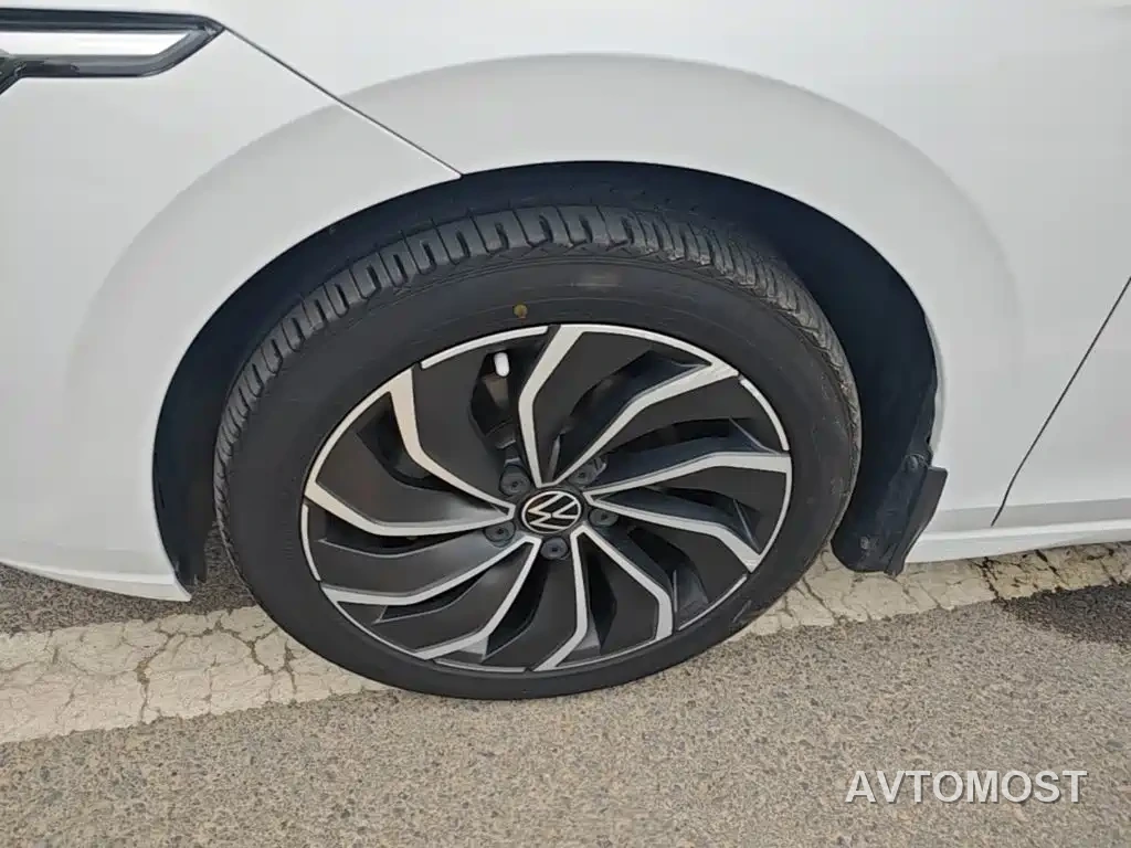 Volkswagen Golf 2021 280TSI DSG Pro — фото 23