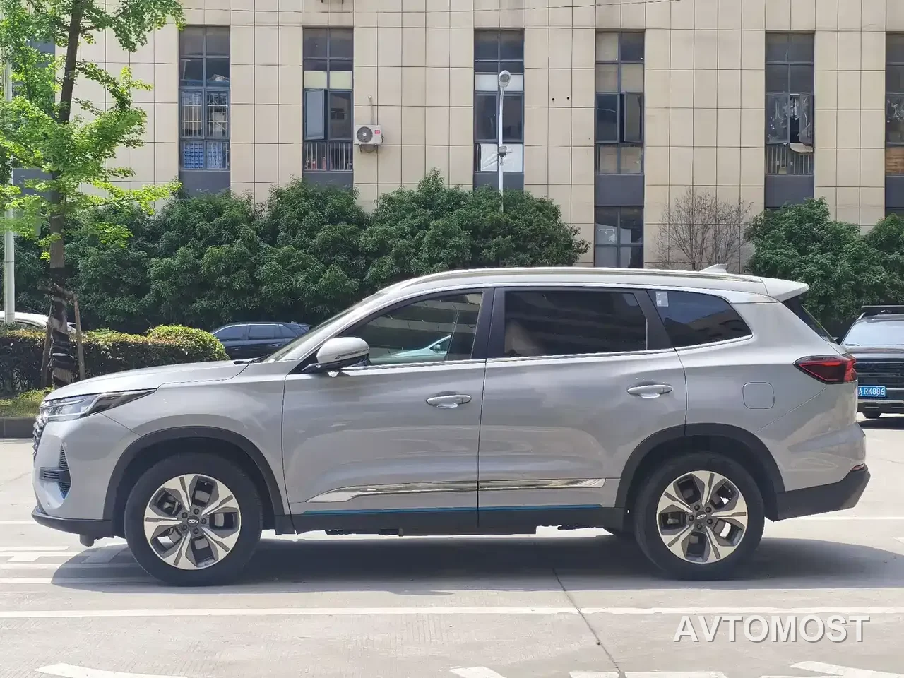 Chery Tiggo 8 PRO EV 2023 1.5T Premium Edition — фото 2