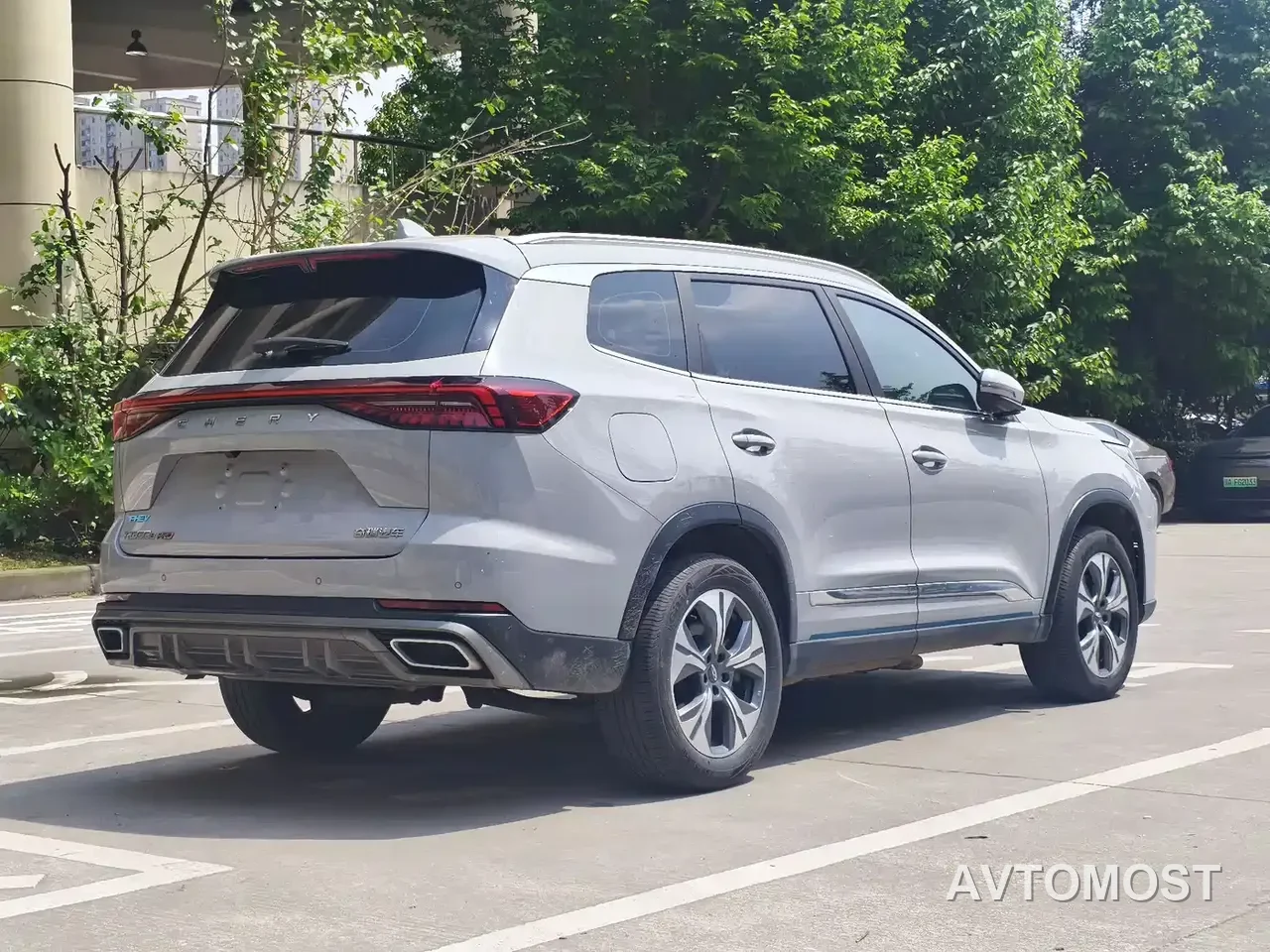Chery Tiggo 8 PRO EV 2023 1.5T Premium Edition — фото 6