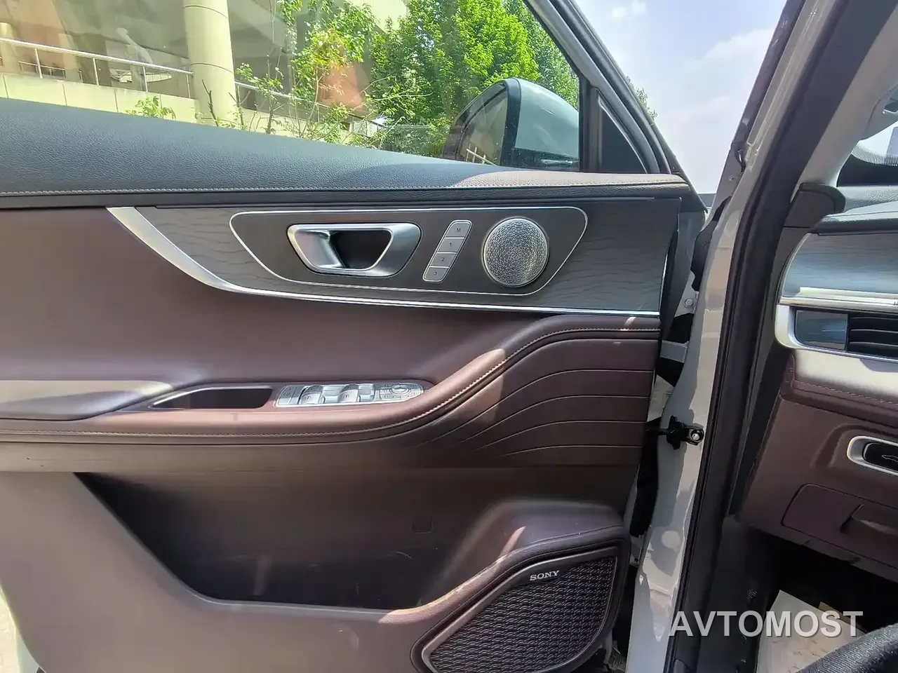 Chery Tiggo 8 PRO EV 2023 1.5T Premium Edition — фото 12