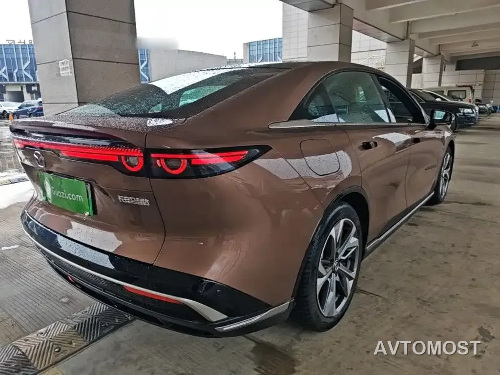Mazda EZ-6 2024 Extended Range 200 Elegance Edition — фото 7