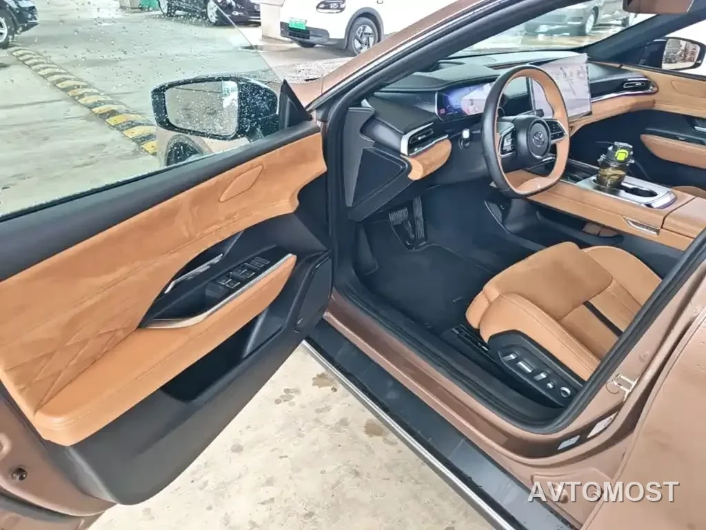Mazda EZ-6 2024 Extended Range 200 Elegance Edition — фото 13